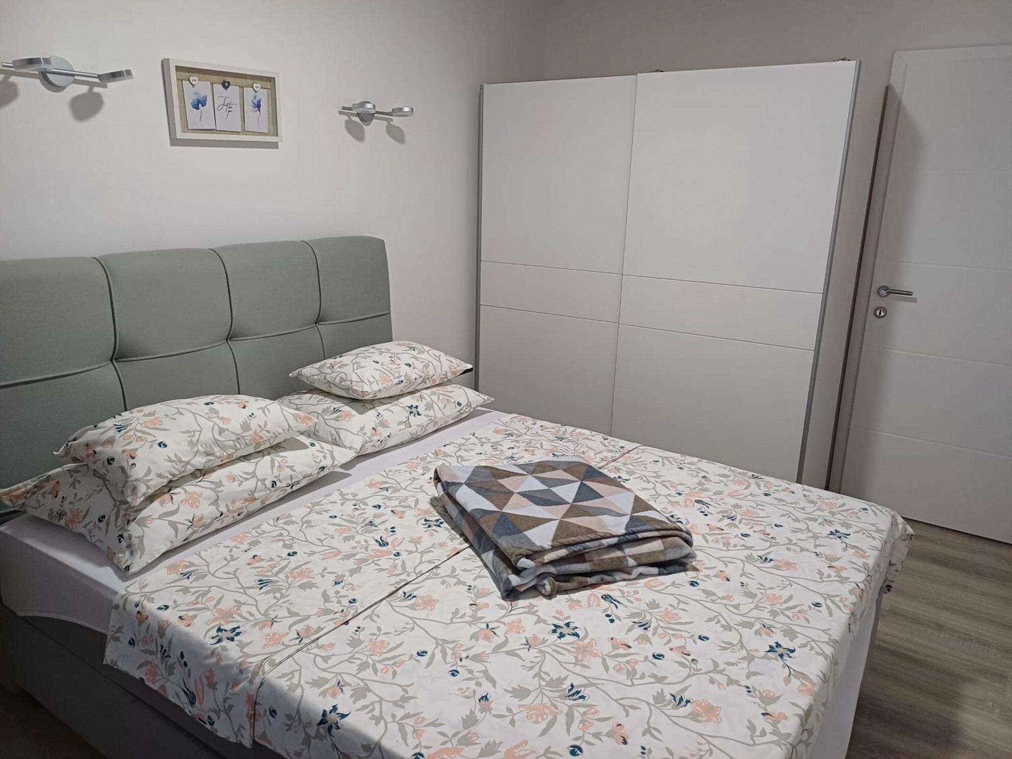 Apartmani Bulajic Krk Town Zewnętrze zdjęcie